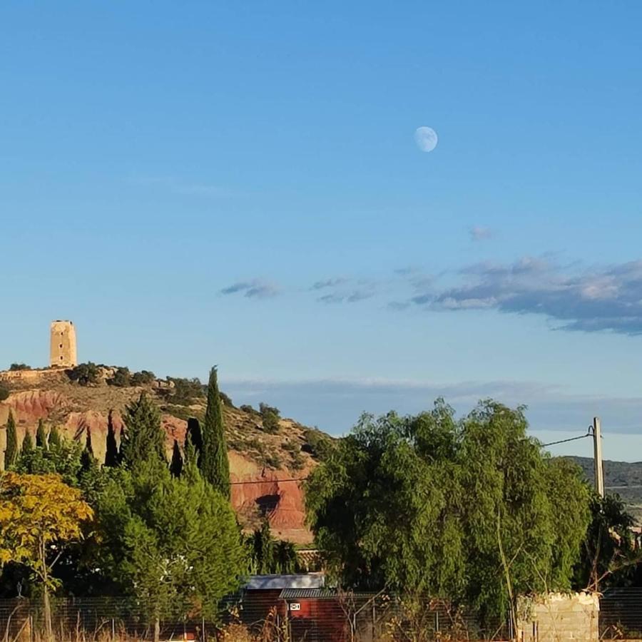 Villa Château Angélique à Montroy Extérieur photo