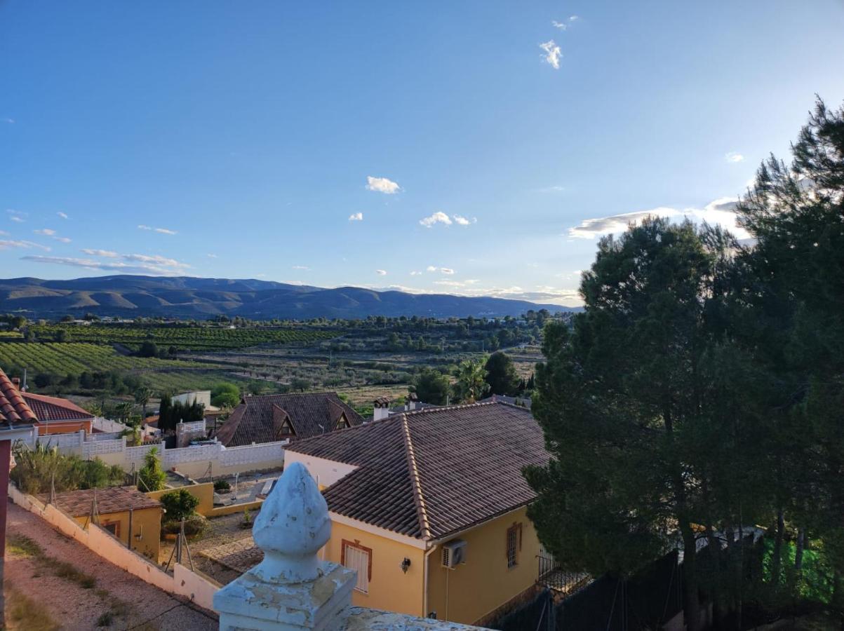 Villa Château Angélique à Montroy Extérieur photo